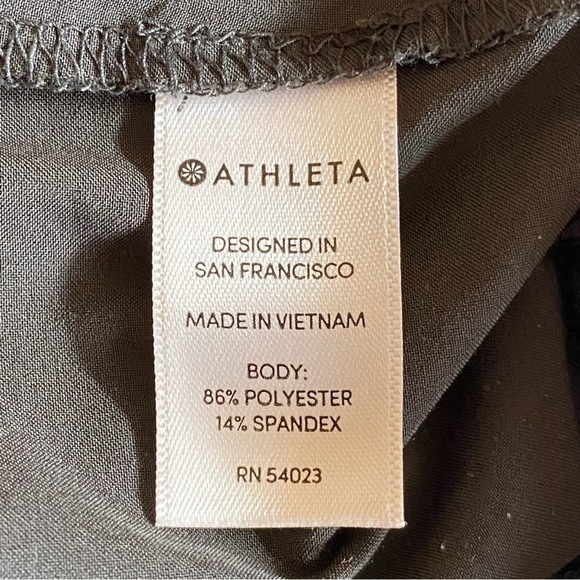 Athleta Mercer Gray Romper Jumpsuit Wide Leg Quick Drying Pockets Size 2 - Picture 10 of 15